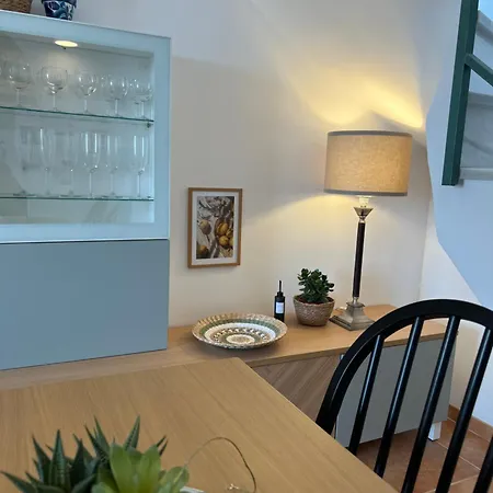 Torrecilla Penthouse With Private Roof Terrace In Central Nerja Close To The Sea Zewnętrze zdjęcie
