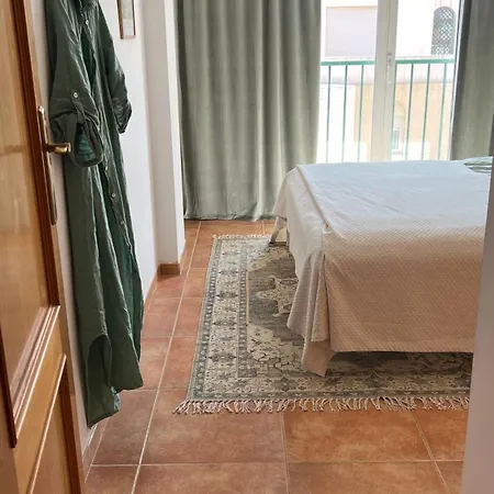Torrecilla Penthouse With Private Roof Terrace In Central Nerja Close To The Sea Zewnętrze zdjęcie