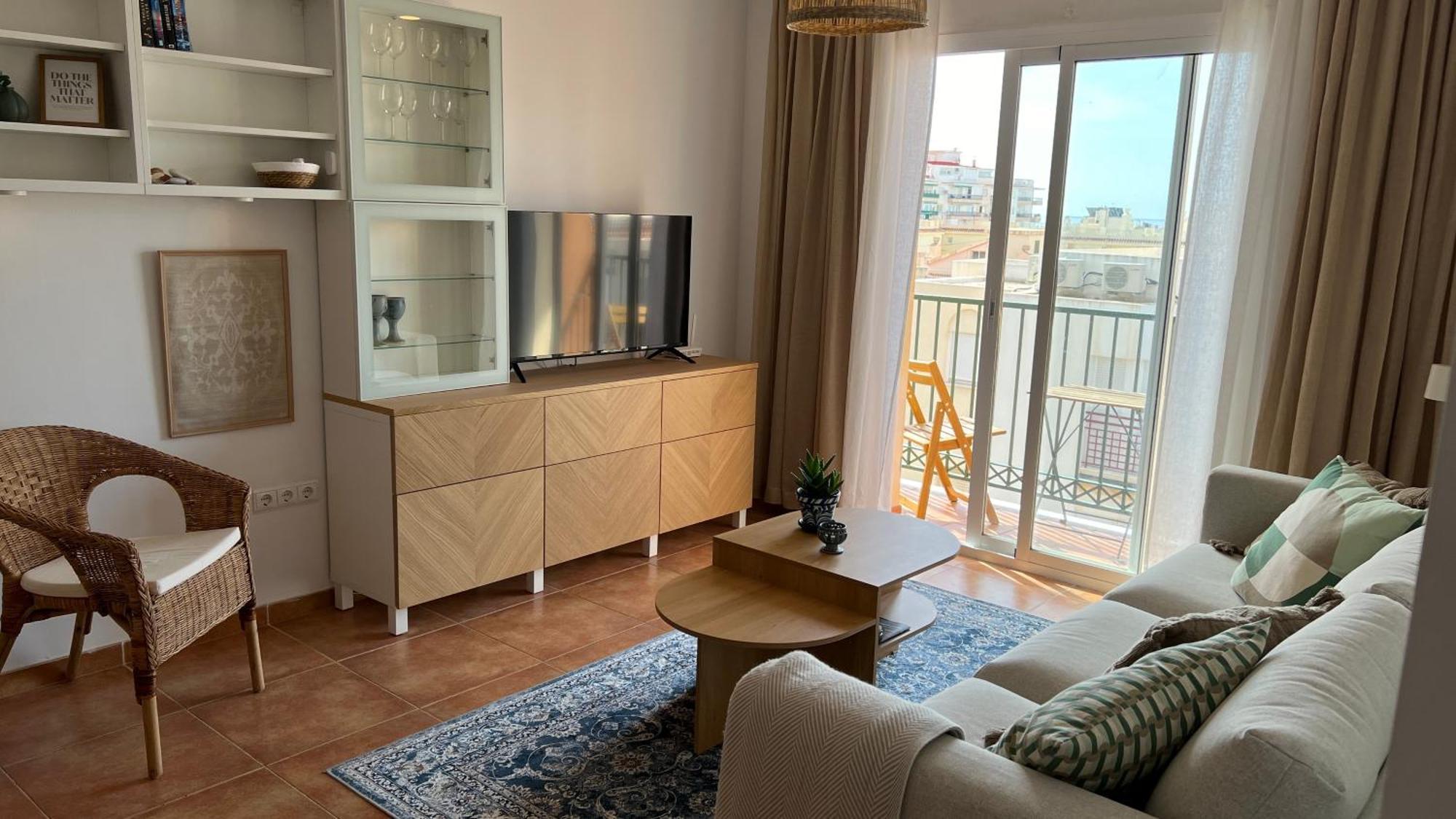 Torrecilla Penthouse With Private Roof Terrace In Close To The Sea Apartament Nerja